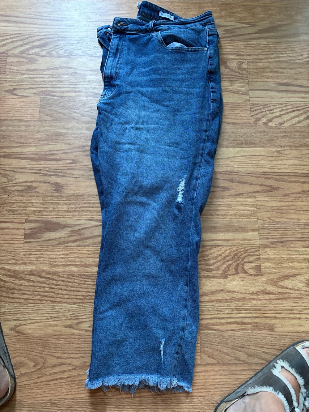 True Craft women’s Dark Blue Relaxed Fit Distressed Jeans